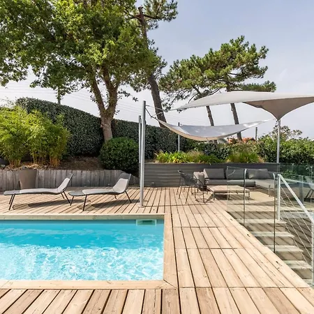 Milady Keyweek With Pool Ocean Views In Vila *