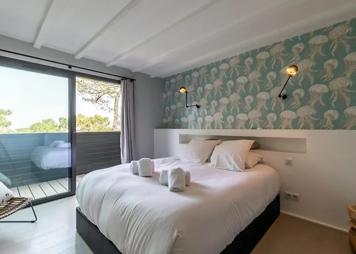 Milady Keyweek With Pool Ocean Views In Вилла *