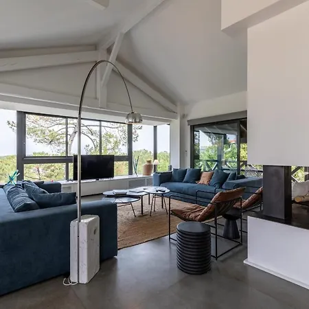 Milady Keyweek With Pool Ocean Views In וילה *