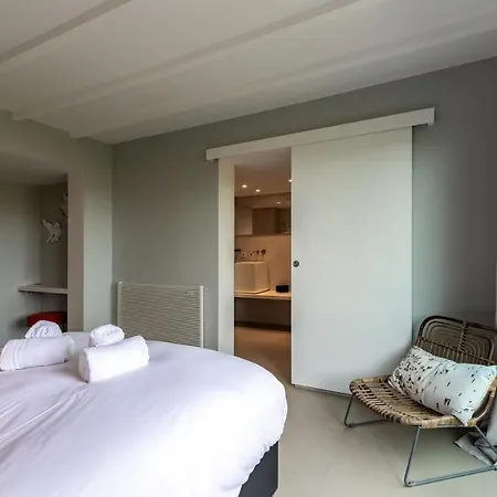 Milady Keyweek With Pool Ocean Views In Villa