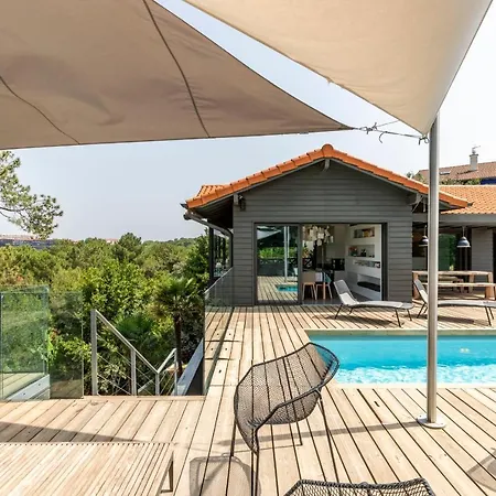Milady Keyweek With Pool Ocean Views In Villa
